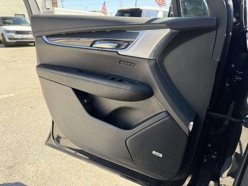 Used 2025 Cadillac XT6 Sport w/ LPO, Floor Liner Package AWD/4WD image 23