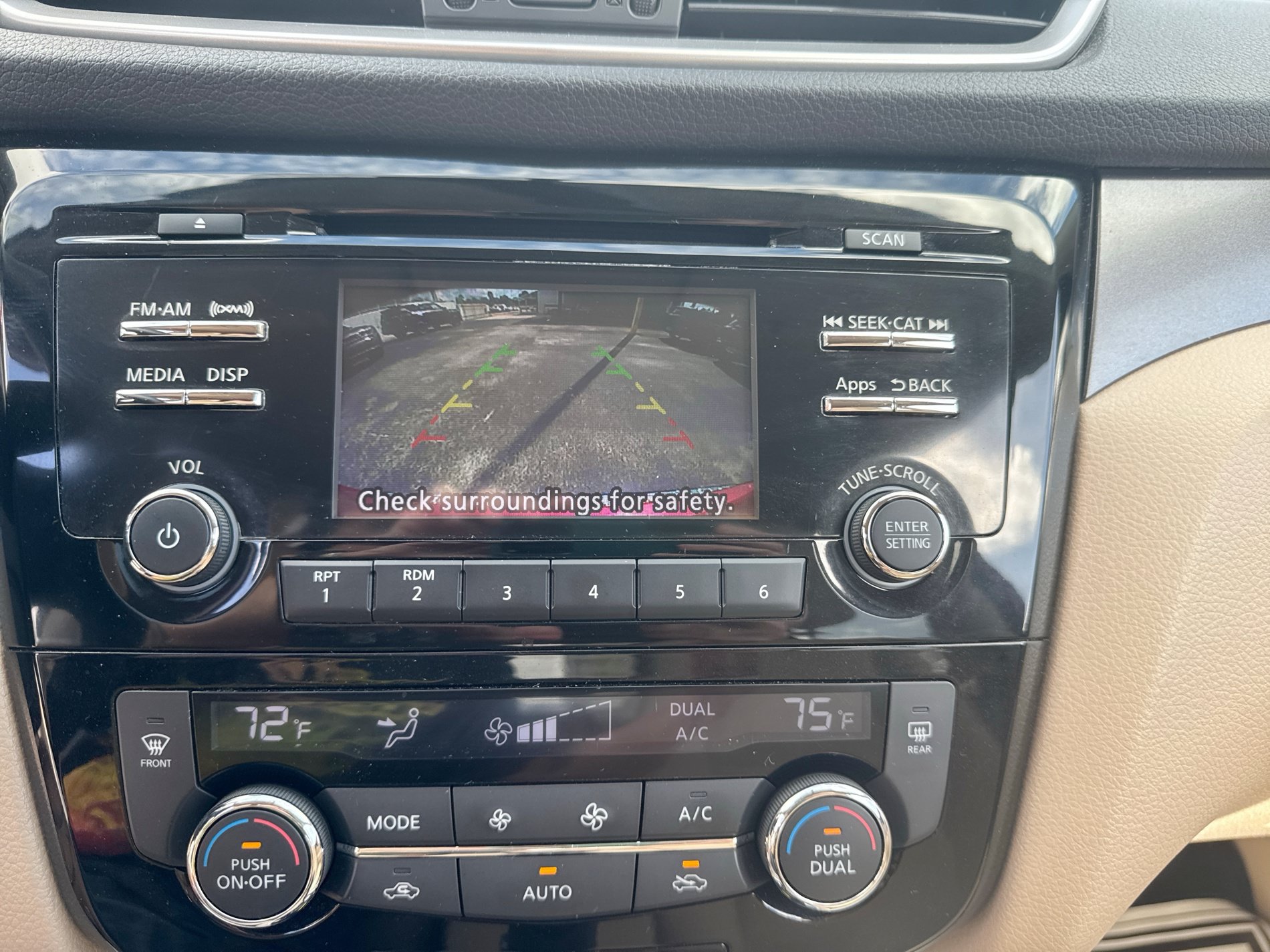 Used 2016 Nissan Rogue SV FWD image 20