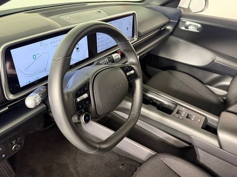 Used 2025 Hyundai Ioniq 6 SE RWD image 20