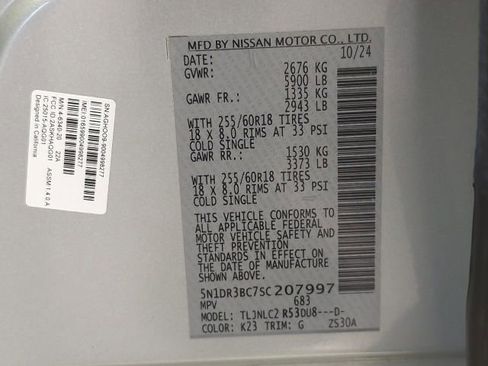 Used 2025 Nissan Pathfinder SV image 30