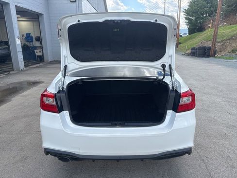 Used 2018 Subaru Legacy 2.5i Premium AWD/4WD image 14