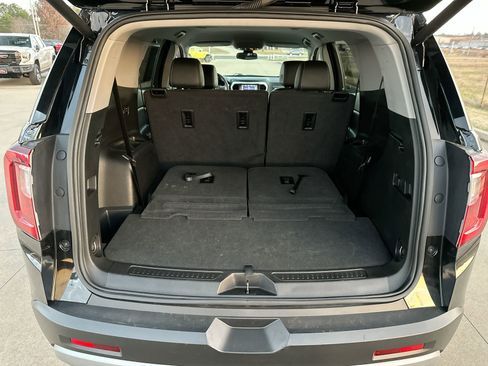 Used 2023 GMC Acadia SLT image 22