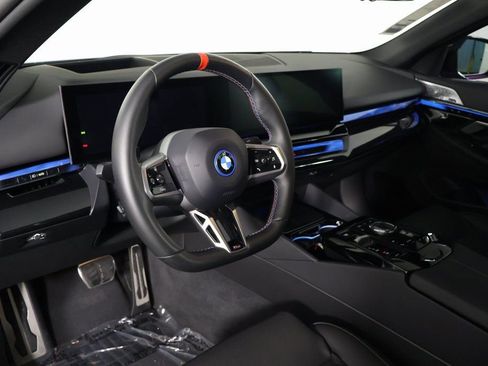 Certified 2024 BMW i5 M60 w/ Premium Package image 7