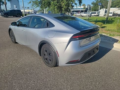 Used 2026 Toyota Prius LE FWD image 4