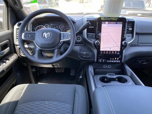 New 2026 RAM 2500 Big Horn AWD/4WD image 8