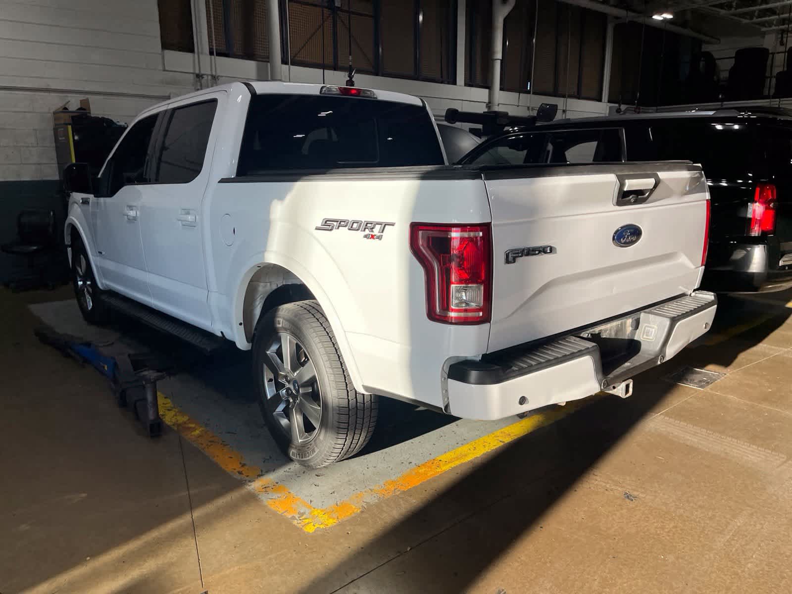 Used 2017 Ford F150 XLT w/ Equipment Group 302A Luxury AWD/4WD image 14
