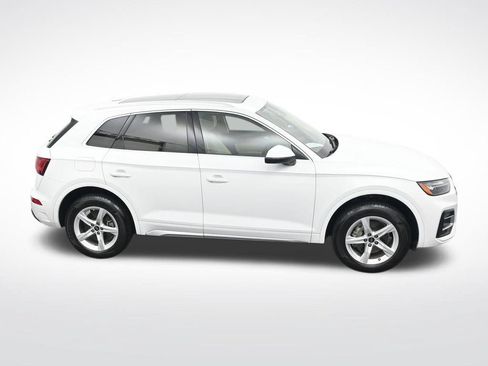 Used 2023 Audi Q5 2.0T Premium w/ Convenience Package AWD/4WD image 24