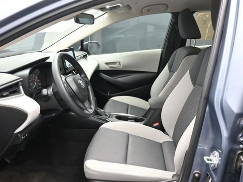 Used 2024 Toyota Corolla LE FWD image 11