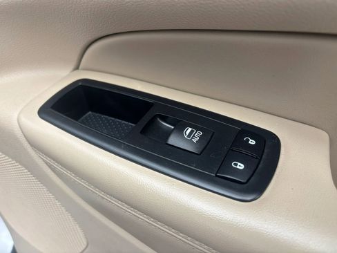 Used 2017 Jeep Grand Cherokee Limited w/ Luxury Group II AWD/4WD image 48