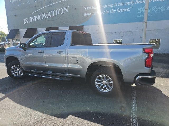 Used 2024 Chevrolet Silverado 1500 LT w/ Z71 Off-Road Package AWD/4WD image 6