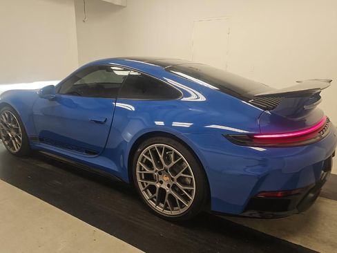 Used 2025 Porsche 911 Carrera RWD image 5