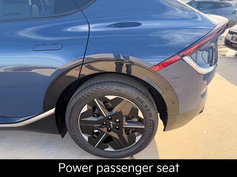 New 2025 Kia EV6 Wind RWD image 9