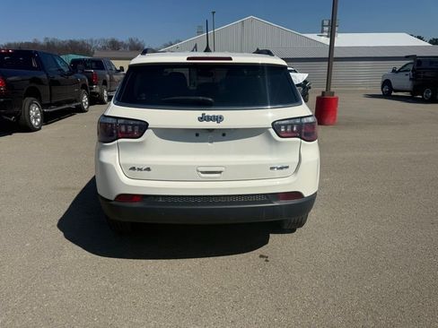 Used 2019 Jeep Compass Latitude w/ Popular Equipment Group image 7