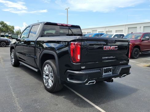 Used 2026 GMC Sierra 1500 Denali w/ Denali Reserve Package AWD/4WD image 7