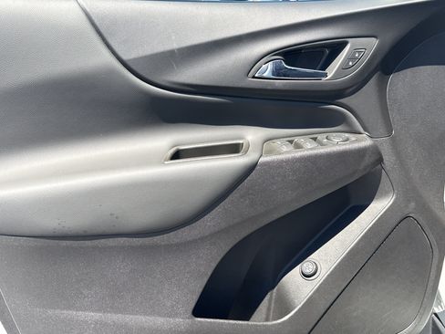 Used 2024 Chevrolet Equinox LT FWD image 22