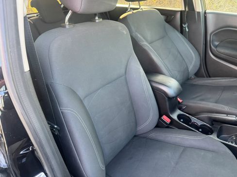 Used 2018 Ford Fiesta SE image 22
