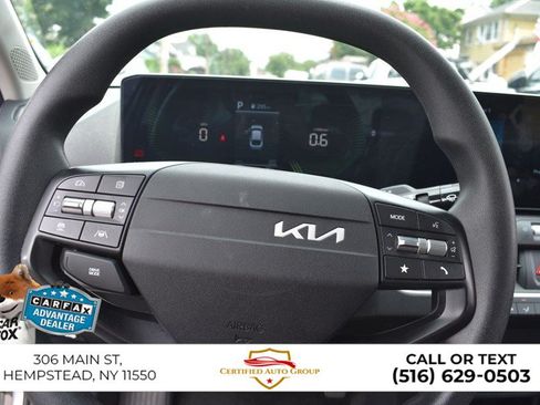 Used 2025 Kia K4 FWD image 13