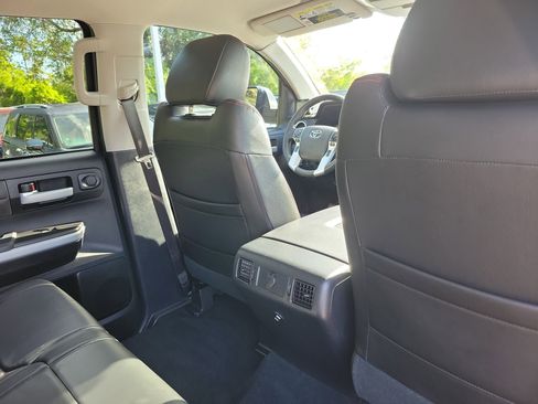 Used 2018 Toyota Tundra SR5 w/ SR5 Upgrade Package image 13