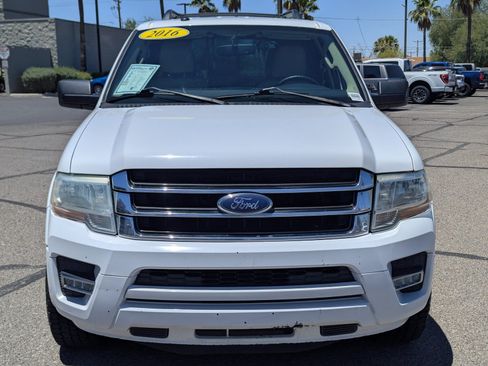 Used 2016 Ford Expedition XLT RWD image 6