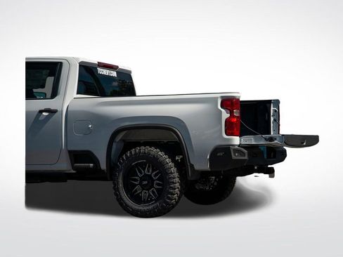 New 2026 Chevrolet Silverado 2500 Custom w/ Custom Value Package AWD/4WD image 9