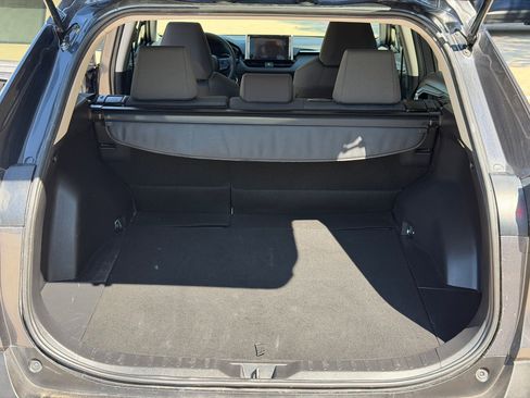 Used 2025 Toyota RAV4 XLE AWD/4WD image 29