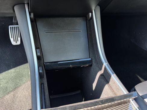 Used 2019 Tesla Model 3 Mid Range image 18