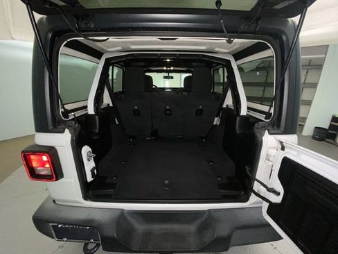 Used 2020 Jeep Wrangler Unlimited Sport S AWD/4WD image 22