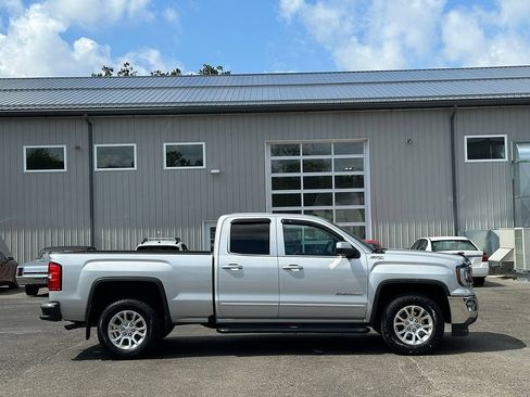Used 2018 GMC Sierra 1500 SLE w/ SLE Value Package AWD/4WD image 22