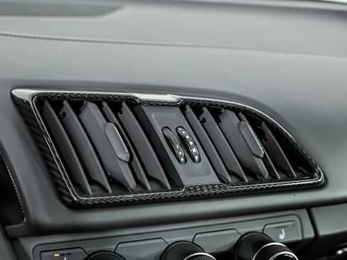 Used 2020 Audi R8 V10 performance image 34