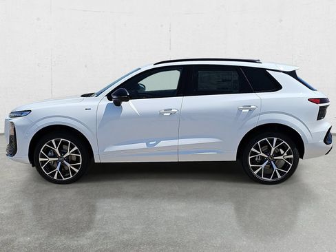 New 2026 Audi Q3 quattro 2.0T AWD/4WD image 8