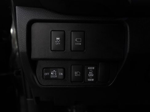 Used 2023 Toyota Tacoma w/ TRD Package image 23