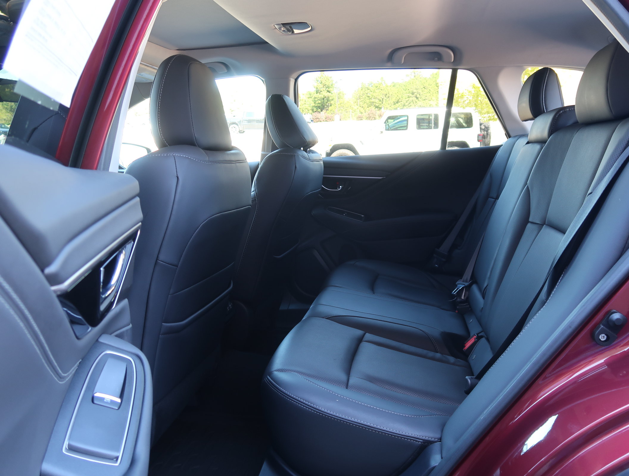 Used 2020 Subaru Outback Limited w/ Popular Package #2 AWD/4WD image 31
