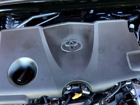 Used 2023 Toyota Camry SE FWD image 30