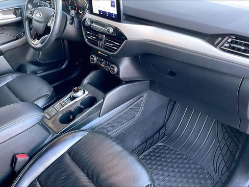 Used 2021 Ford Escape SEL image 19