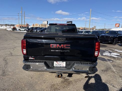 Used 2024 GMC Sierra 2500 Pro image 4