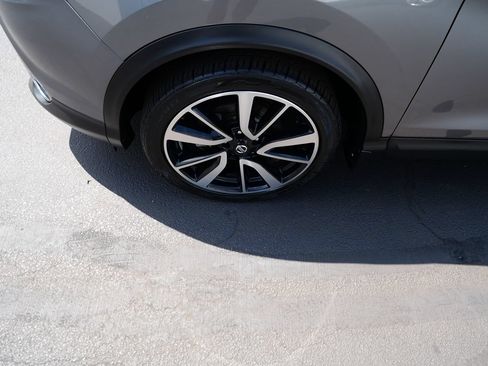 Used 2018 Nissan Rogue Sport SL w/ SL Premium Package AWD/4WD image 33
