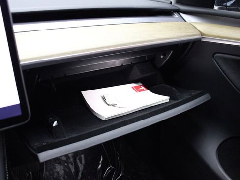 Used 2023 Tesla Model Y Long Range image 22