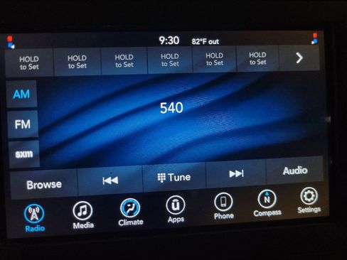 Used 2021 Chrysler Voyager Lxi FWD image 25