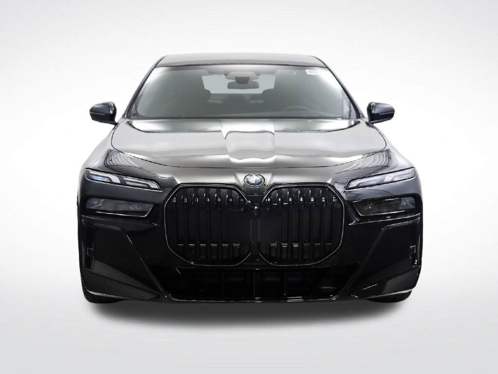Used 2026 BMW 740i xDrive AWD/4WD image 8