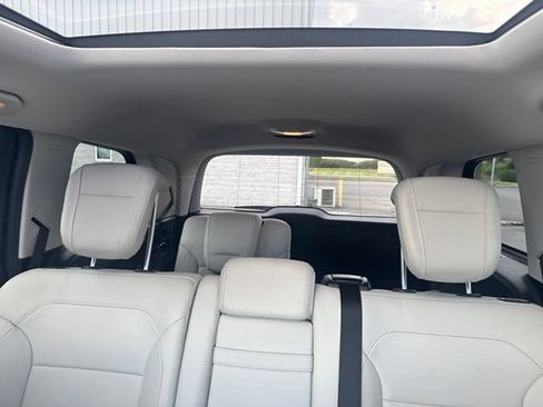 Used 2019 Mercedes-Benz GLS 450 4MATIC image 19