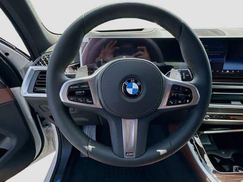New 2026 BMW X5 xDrive50e w/ M Sport Package AWD/4WD image 8