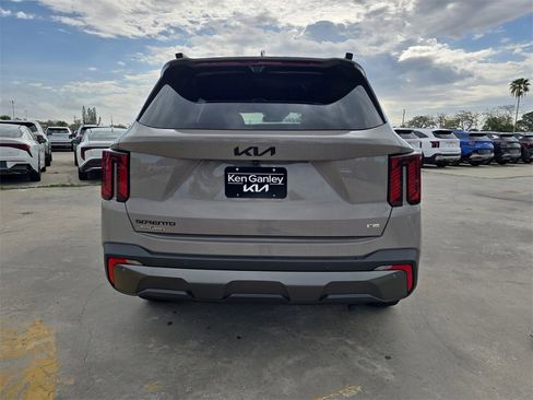 New 2025 Kia Sorento SX Prestige image 7