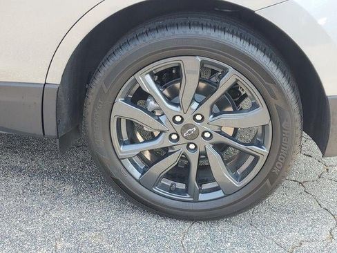 Used 2024 Chevrolet Equinox RS FWD image 13