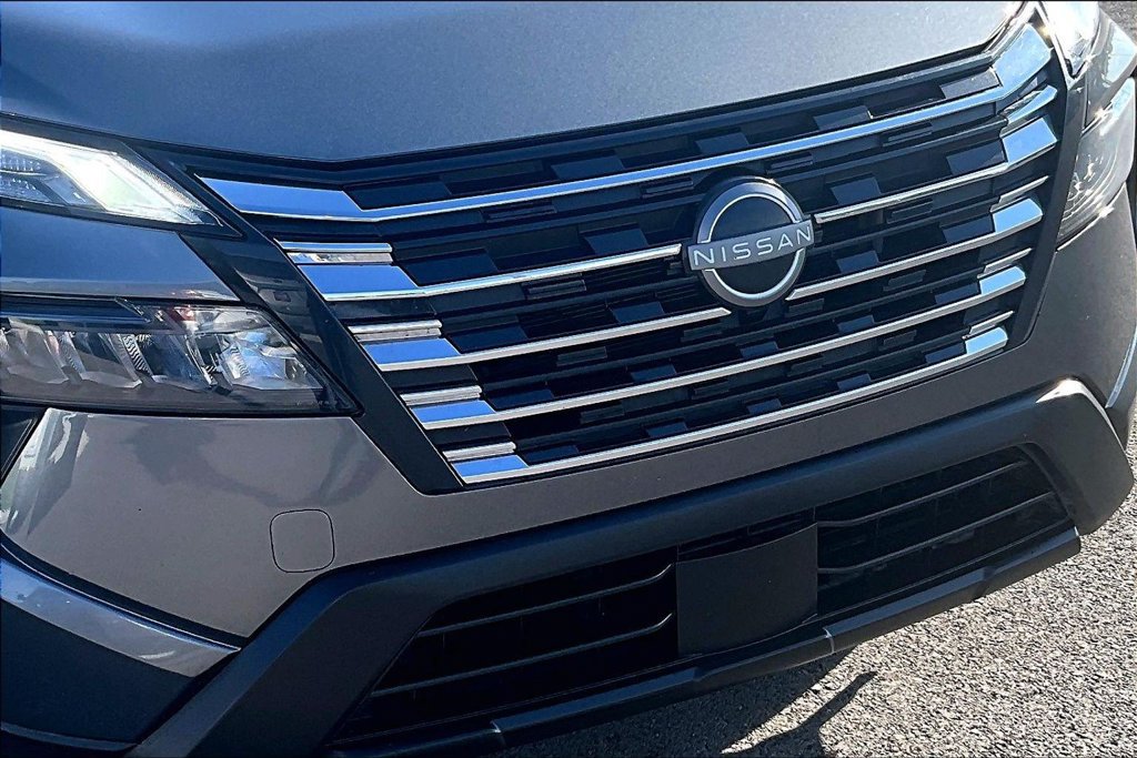 Used 2026 Nissan Rogue SV AWD/4WD image 27