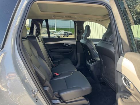 Certified 2025 Volvo XC90 B5 Core AWD/4WD image 29