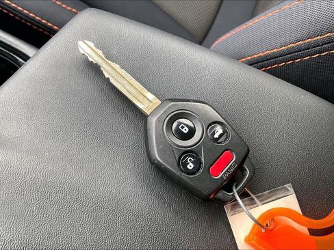 Used 2018 Subaru Crosstrek 2.0i Premium image 13