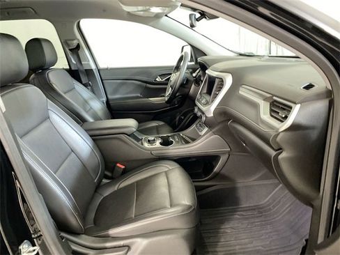 Used 2023 GMC Acadia SLT w/ LPO, Floor Liner Package image 35