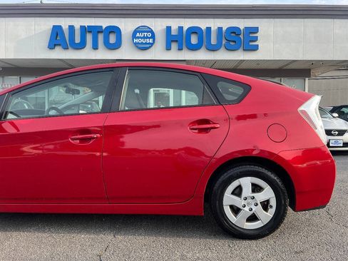 Used 2011 Toyota Prius Two FWD image 33