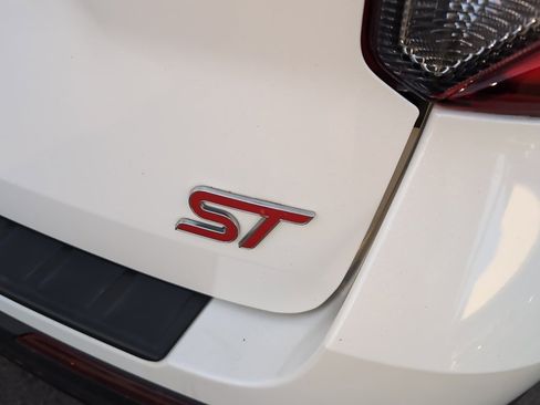 Used 2022 Ford Explorer ST image 48