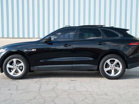 Used 2017 Jaguar F-PACE Premium image 6